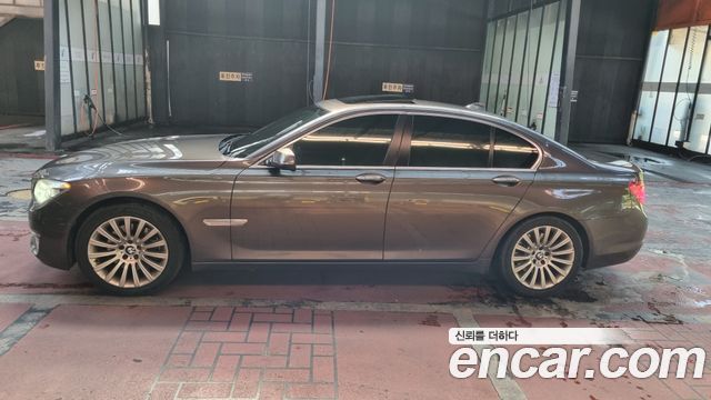 BMW 7-Series 740d xDrive — пробег 219 000 км — фото 3 из 5