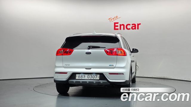 Kia Niro из Кореи Encar