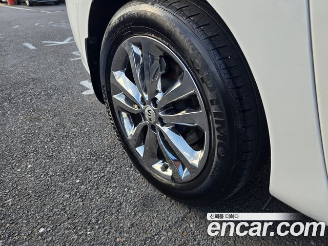 Kia Carnival 9-seater Outdoor Prestige — пробег 292 917 км — фото 5 из 5