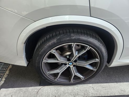 BMW X5 xDrive 30d M Sport — пробег 18 000 км — фото 4 из 5