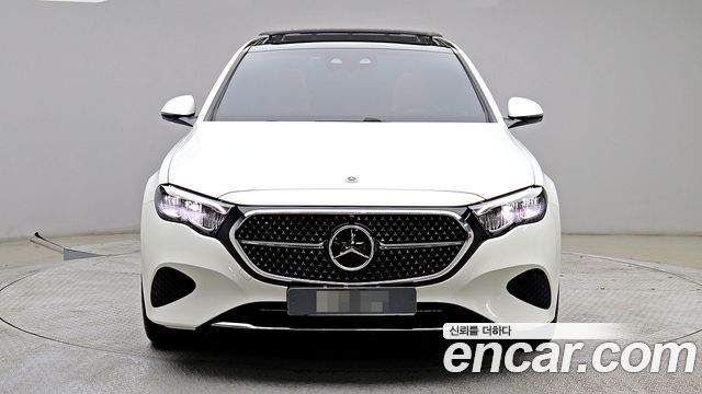 Mercedes-Benz E-Class E200 Avantgarde — пробег 9 796 км — фото 3 из 5