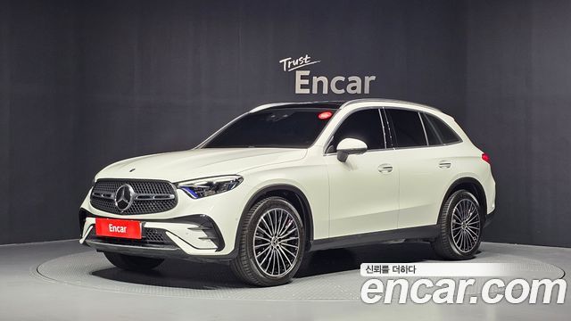 Mercedes-Benz GLC-Class GLC300 4MATIC AMG Line — пробег 13 071 км — фото 1 из 5