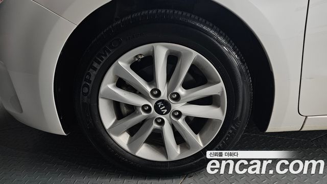 Kia K3 из Кореи Encar