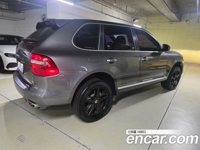 Porsche Cayenne 4.8 S 957 — пробег 98 000 км — фото 2 из 5
