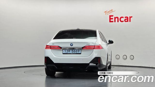 BMW i5 из Кореи Encar