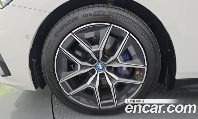 BMW i5 из Кореи Encar