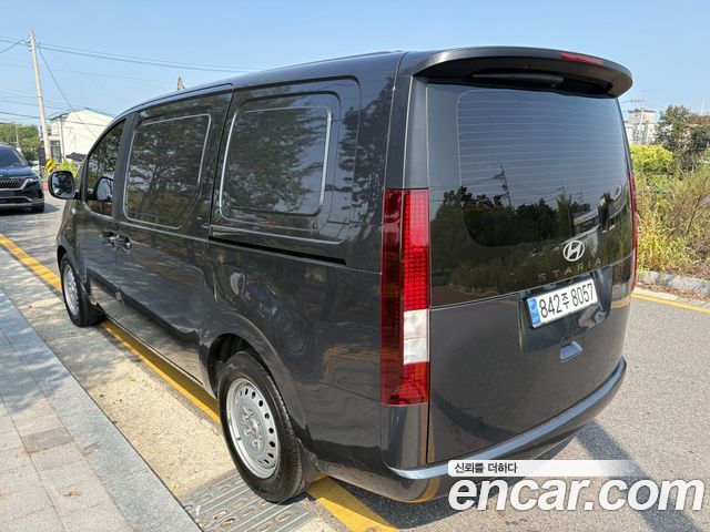 Hyundai Staria Cargo 3-Seater Smart — пробег 51 787 км — фото 3 из 5