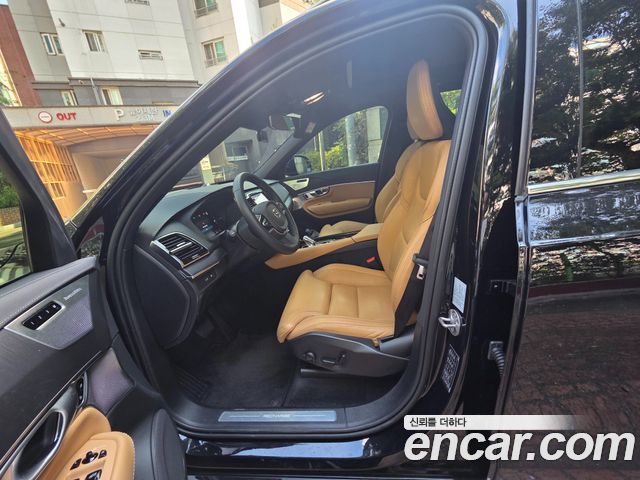 Volvo XC90 T8 Ultimate Bright Hybrid — пробег 7 433 км — фото 5 из 5