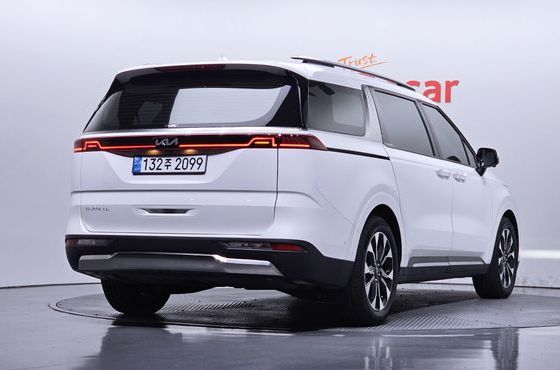 Kia Carnival Diesel 9-Seater Noblesse — пробег 48 385 км — фото 2 из 5