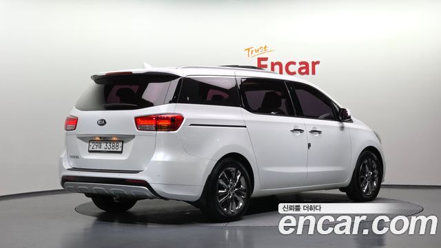 Kia Carnival из Кореи Encar