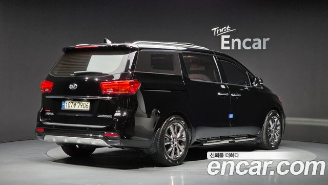 Kia Carnival 7-Seater Limousine President — пробег 121 661 км — фото 2 из 5
