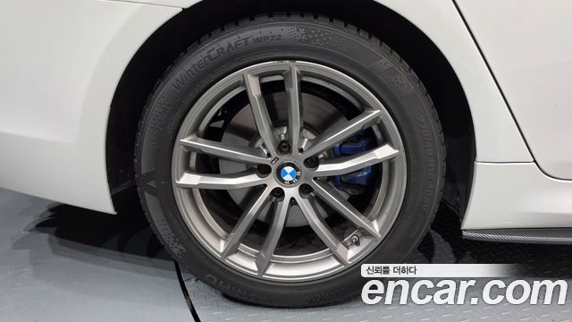 BMW 5-Series 530i xDrive M Sport Package Plus — пробег 188 345 км — фото 5 из 5