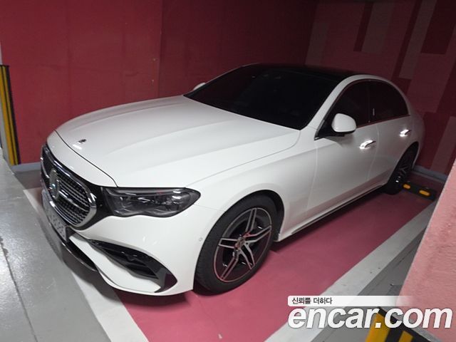 Mercedes-Benz E-Class E300 4MATIC AMG Line — пробег 18 000 км — фото 3 из 5