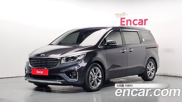 Kia Carnival 9-Seater Noblesse Special — пробег 74 791 км — фото 1 из 5
