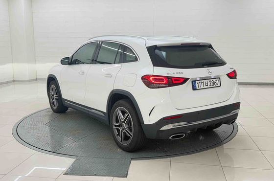 Mercedes-Benz GLA-Class GLA250 4MATIC — пробег 20 955 км — фото 3 из 5