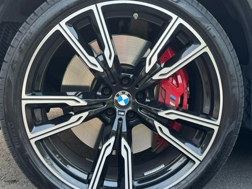 BMW X5 M60i — пробег 14 000 км — фото 5 из 5