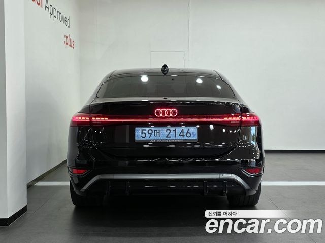 Audi A6 e-Tron Performance S line — пробег 12 221 км — фото 4 из 5