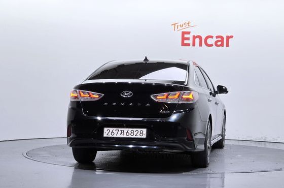 Hyundai Sonata Premium — пробег 131 461 км — фото 4 из 5
