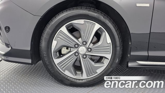 Hyundai Sonata Premium — пробег 131 461 км — фото 5 из 5