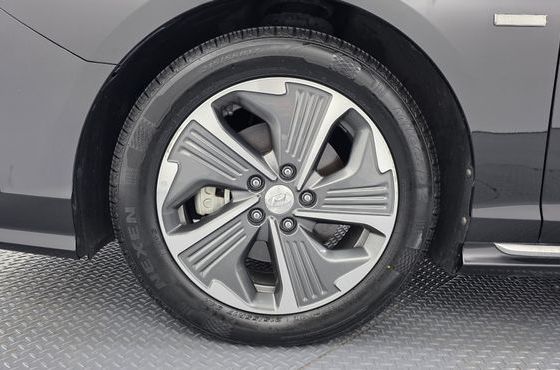 Hyundai Sonata Premium — пробег 131 461 км — фото 5 из 5
