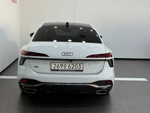 Audi A6 40 TFSI S Line — пробег 1 893 км — фото 4 из 5