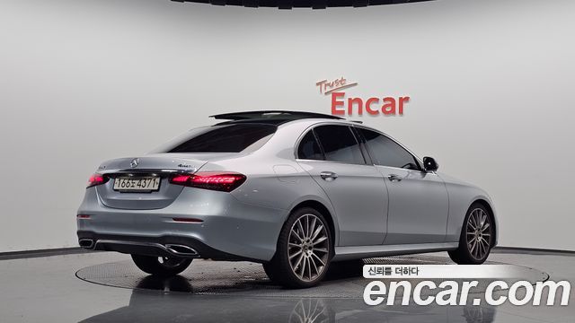 Mercedes-Benz E-Class из Кореи Encar
