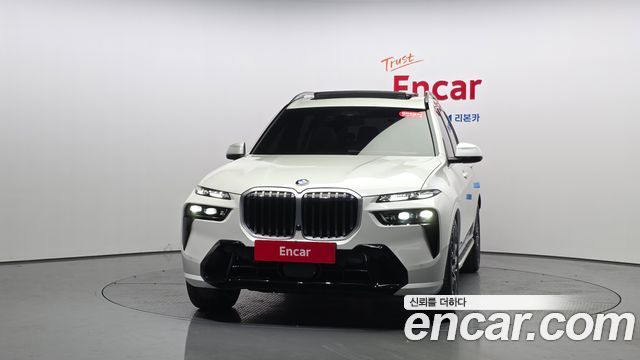 BMW X7 xDrive 40i M Sport 7STR — пробег 7 354 км — фото 3 из 5