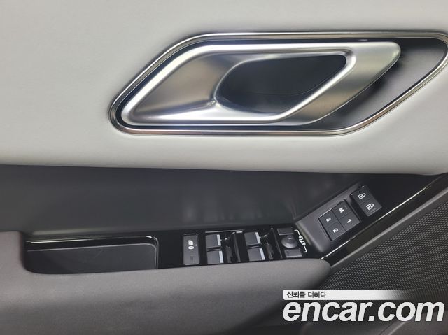 Land Rover Range Rover Velar из Кореи Encar