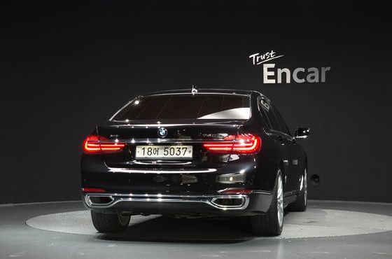 BMW 7-Series 740Li xDrive — пробег 126 439 км — фото 4 из 5