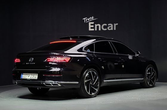 Volkswagen Arteon 2.0 TDI R-LIINE 4Motion — пробег 87 504 км — фото 2 из 5