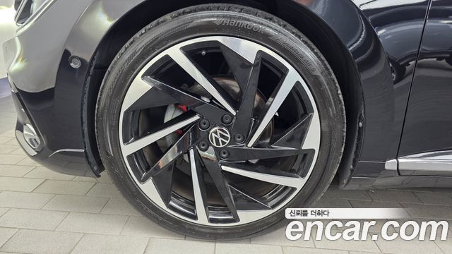 Volkswagen Arteon 2.0 TDI R-LIINE 4Motion — пробег 87 504 км — фото 5 из 5