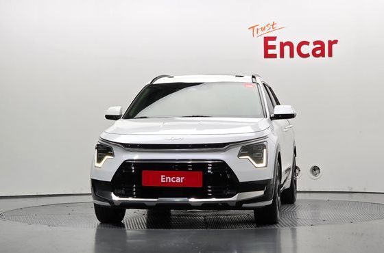 Kia Niro Signature — пробег 31 547 км — фото 3 из 5
