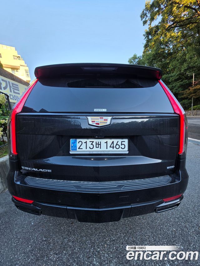 Cadillac Escalade 6.2 Sports Platinum — пробег 26 480 км — фото 2 из 5