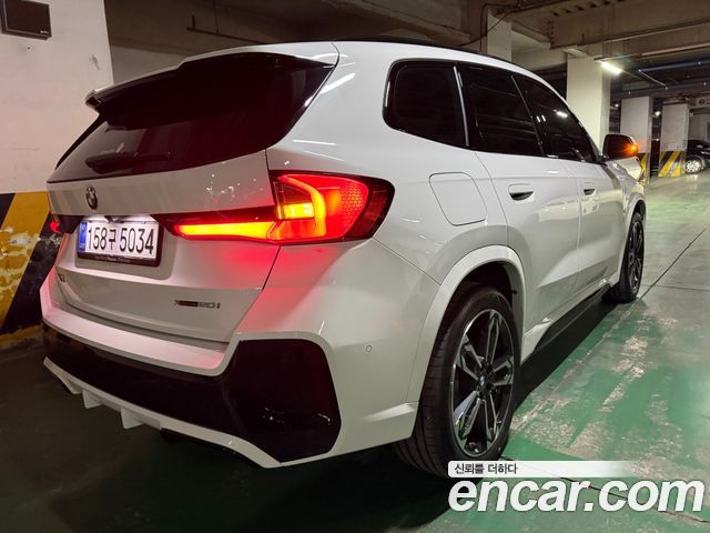BMW X1 sDrive 20i M Sport — пробег 1 896 км — фото 3 из 5