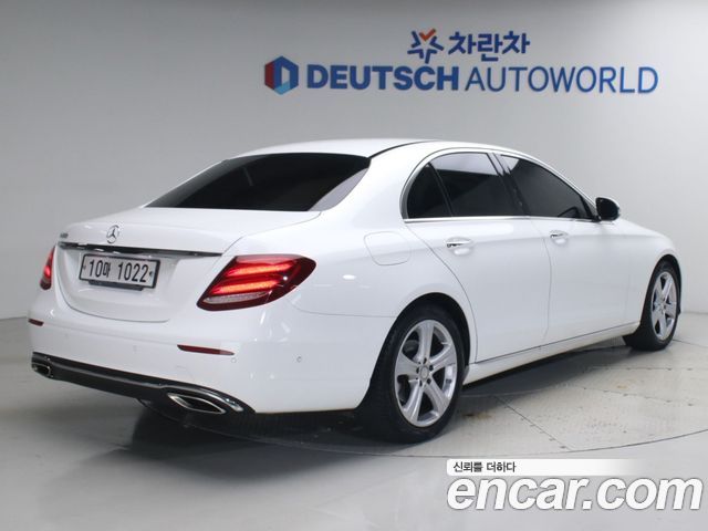 Mercedes-Benz E-Class из Кореи Encar