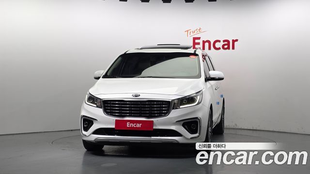 Kia Carnival из Кореи Encar
