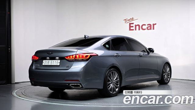 Hyundai Genesis из Кореи Encar