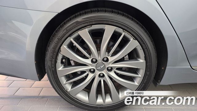 Hyundai Genesis из Кореи Encar