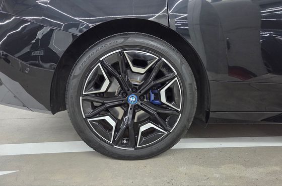 BMW iX xDrive50 Sports Plus — пробег 25 000 км — фото 5 из 5