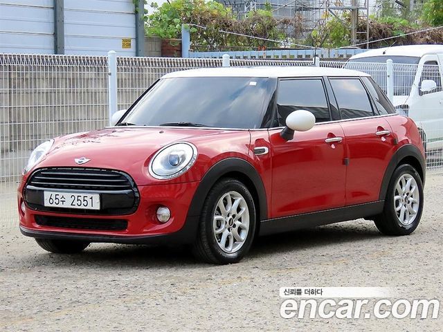 Mini Cooper 5Door HIGH 3rd — пробег 115 608 км — фото 1 из 5