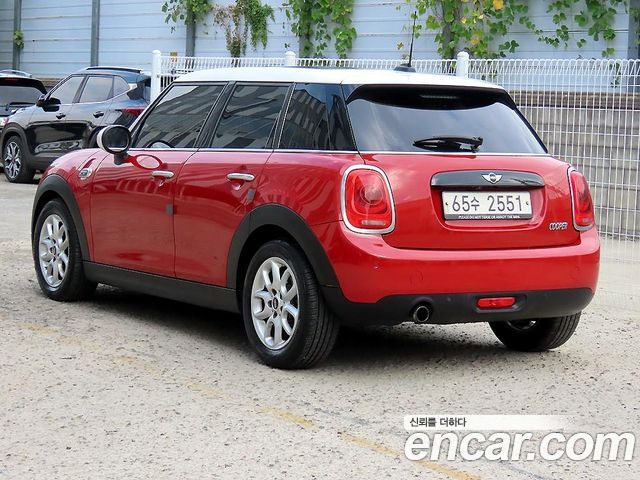 Mini Cooper 5Door HIGH 3rd — пробег 115 608 км — фото 2 из 5