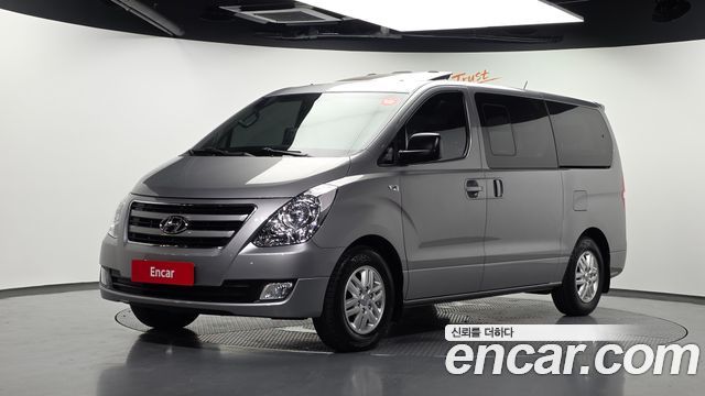 Hyundai Starex 11-Seater Wagon Modern — пробег 19 216 км — фото 1 из 5