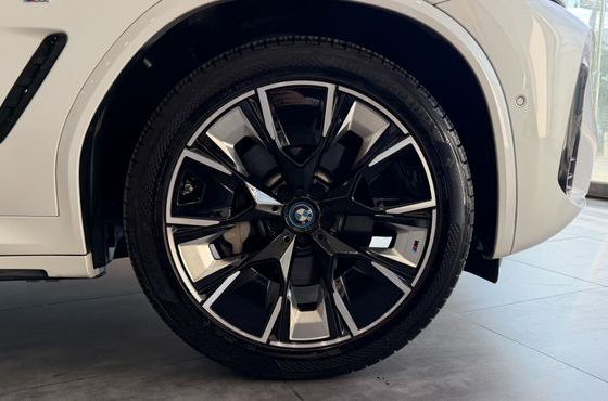 BMW iX3 M Sports — пробег 90 064 км — фото 5 из 5