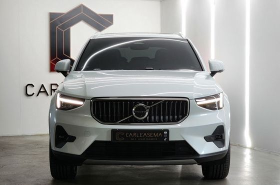 Volvo XC40 B4 Ultimate Bright — пробег 8 158 км — фото 2 из 5