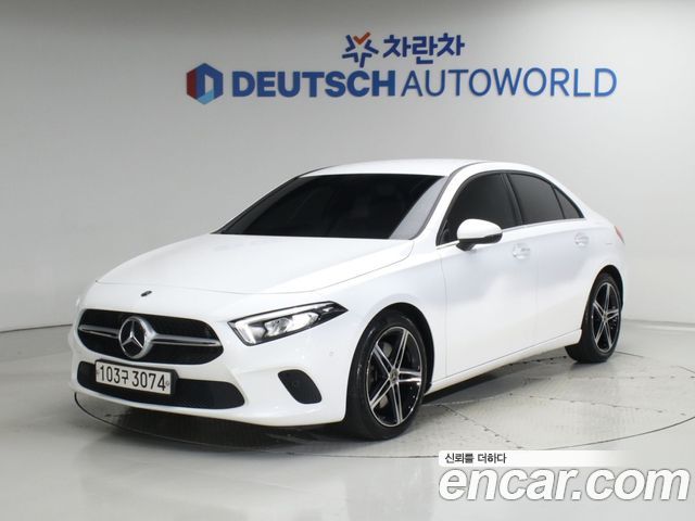Mercedes-Benz A-Class A250 4MATIC Sedan — пробег 29 381 км — фото 1 из 5