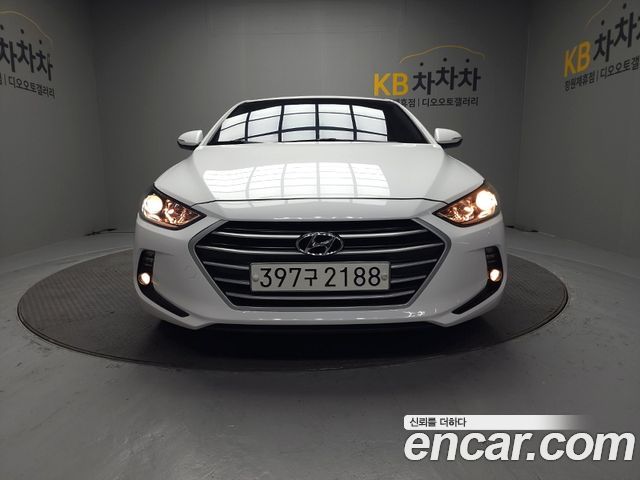 Hyundai AVANTE 1.6 e-VGT Style — пробег 107 000 км — фото 3 из 5