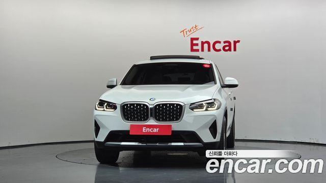 BMW X4 xDrive20i xLine — пробег 34 305 км — фото 3 из 5