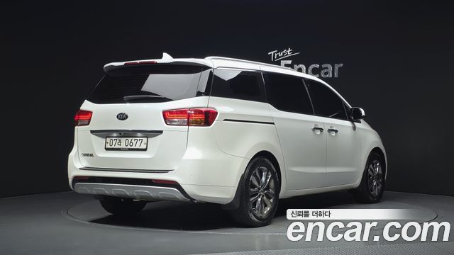 Kia Carnival из Кореи Encar