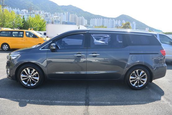 Kia Carnival 9-seater Noblesse — пробег 158 900 км — фото 2 из 5