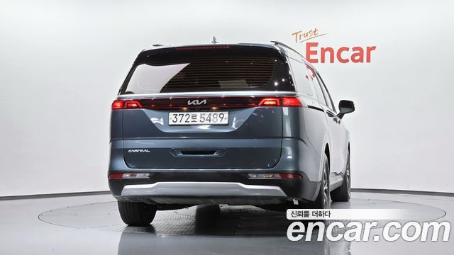 Kia Carnival Diesel 9-Seater Prestige — пробег 54 711 км — фото 4 из 5